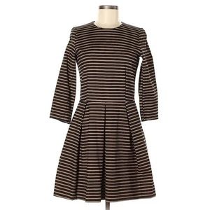 GAP Navy and Tan fitted waist dress